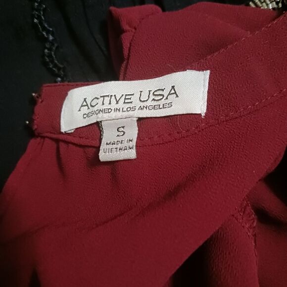 Active USA long sleeve sequin hem neck blouse size S - Picture 7 of 7